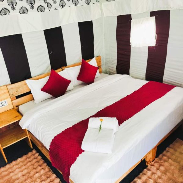 Room-2.jpg