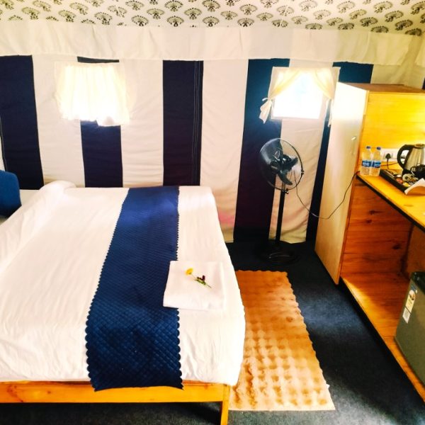 Room-View-lateral.jpg
